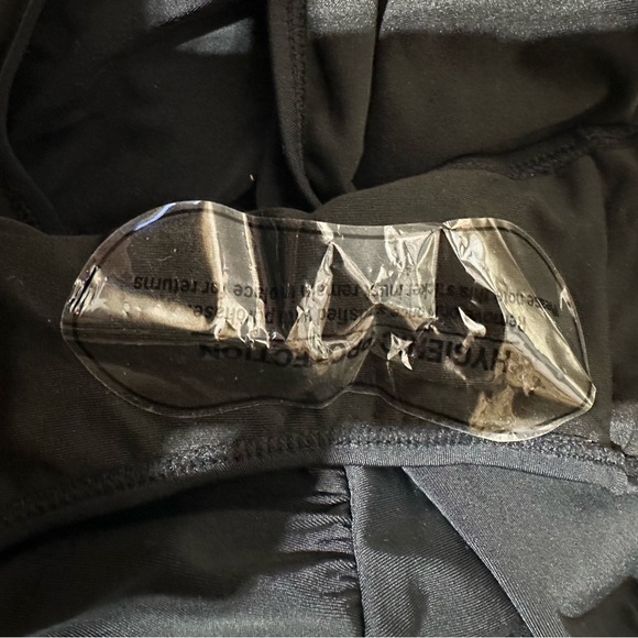 NWT Cutout Mesh Front Cross One Piece Swimsuit Size Small - Picture 7 of 8